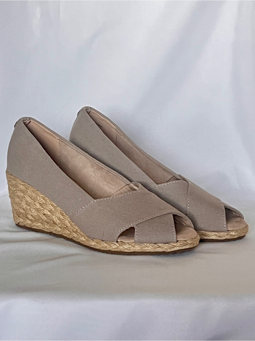Anne Klein Espadrille Wedge Peep-Toe Canvas Sandals Shoes Taupe Tan Beige 8